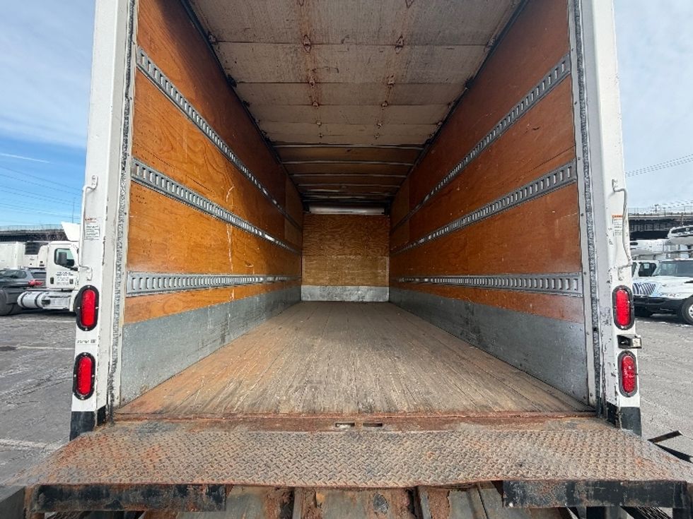 Medium Duty Box Truck-Light and Medium Duty Trucks-Isuzu-2015-NQR-North Bergen-NJ-108,233\n\t\tmiles-$ 29,500 - Image 10