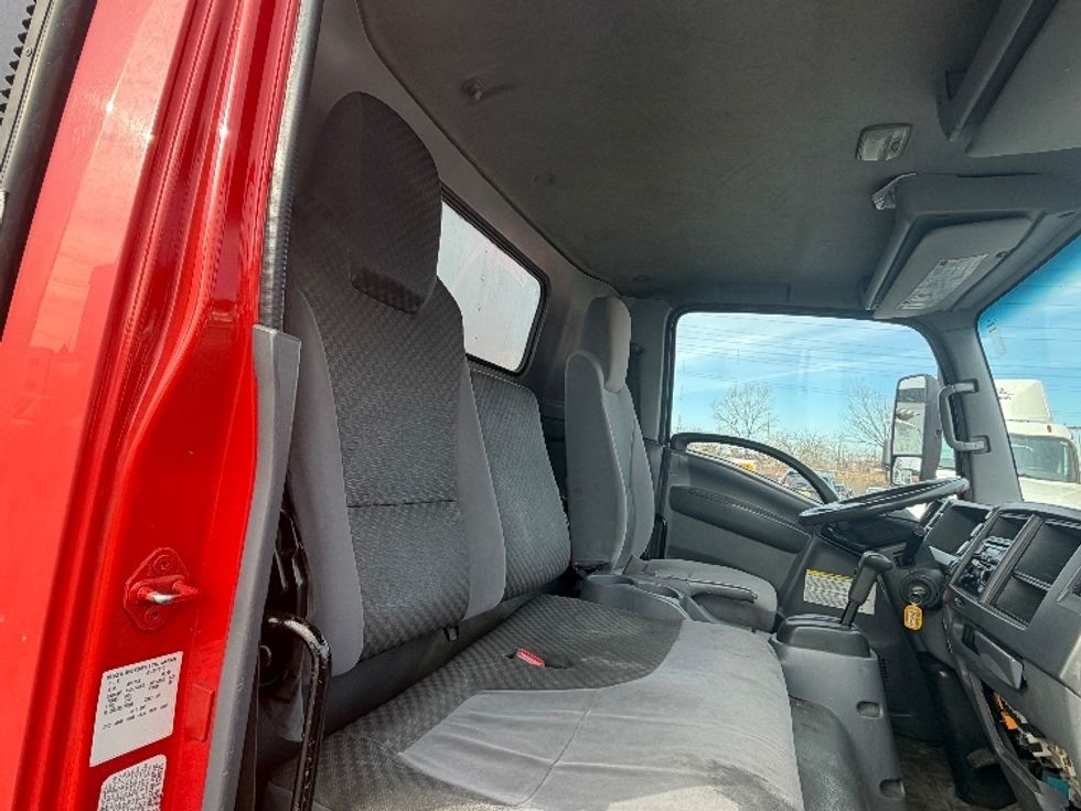 Medium Duty Box Truck-Light and Medium Duty Trucks-Isuzu-2015-NQR-North Bergen-NJ-108,233\n\t\tmiles-$ 29,500 - Image 22