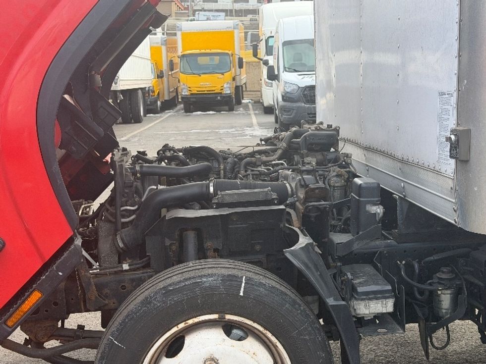 Medium Duty Box Truck-Light and Medium Duty Trucks-Isuzu-2015-NQR-North Bergen-NJ-108,233\n\t\tmiles-$ 29,500 - Image 24