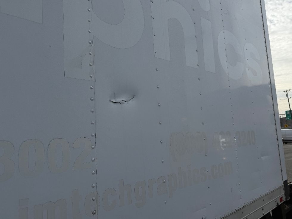 Medium Duty Box Truck-Light and Medium Duty Trucks-Isuzu-2015-NQR-North Bergen-NJ-108,233\n\t\tmiles-$ 29,500 - Image 28