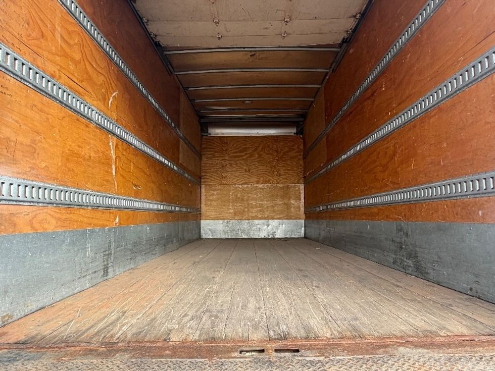 Medium Duty Box Truck-Light and Medium Duty Trucks-Isuzu-2015-NQR-North Bergen-NJ-108,233\n\t\tmiles-$ 29,500 - Image 8