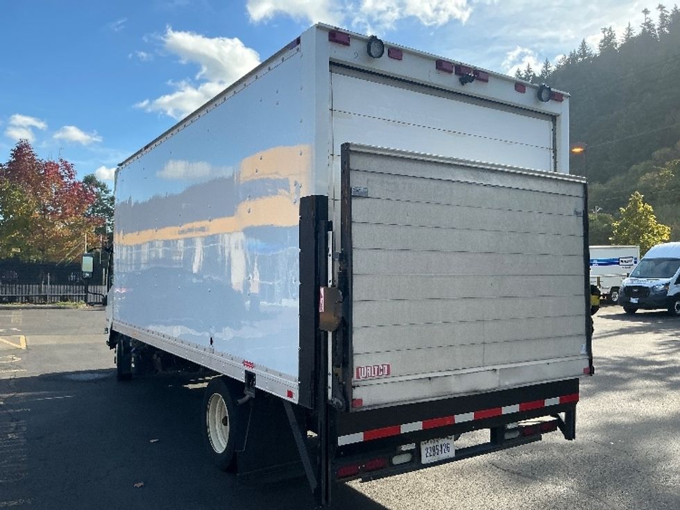 Medium Duty Box Truck-Light and Medium Duty Trucks-Isuzu-2015-NQR-Portland-OR-95,816\n\t\tmiles-$ 36,750 - Image 6