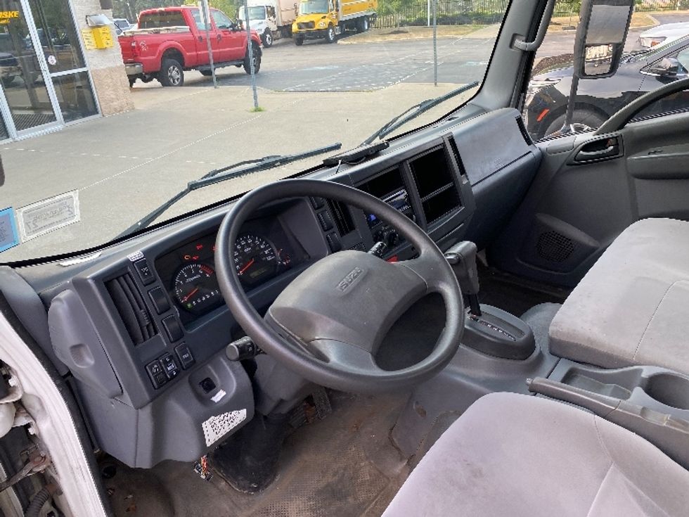 Medium Duty Box Truck-Light and Medium Duty Trucks-Isuzu-2016-NPR-Buffalo-NY-128,427\n\t\tmiles-$ 28,000 - Image 17