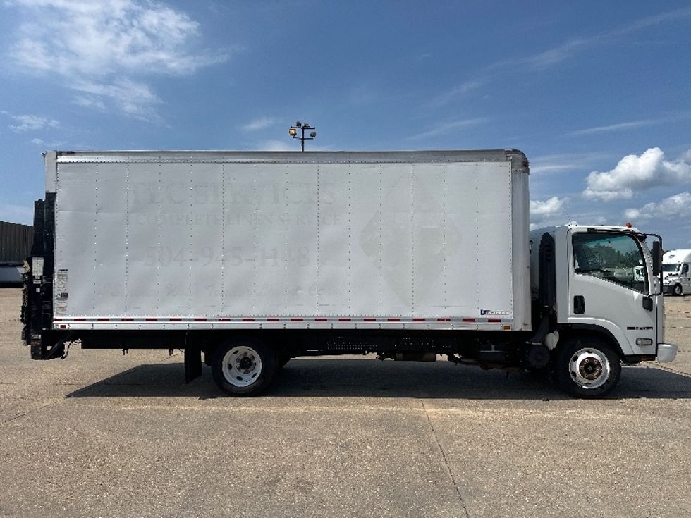 Medium Duty Box Truck-Light and Medium Duty Trucks-Isuzu-2016-NPR-Hammond-LA-154,200\n\t\tmiles-$ 15,000 - Image 15