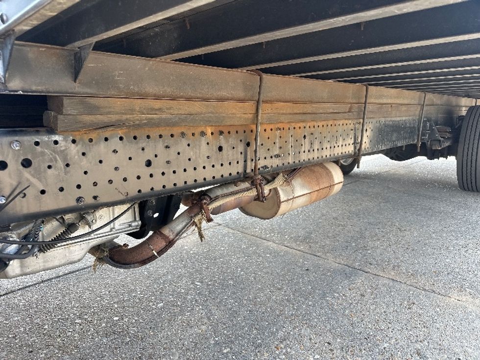 Medium Duty Box Truck-Light and Medium Duty Trucks-Isuzu-2016-NPR-Hammond-LA-154,200\n\t\tmiles-$ 15,000 - Image 5