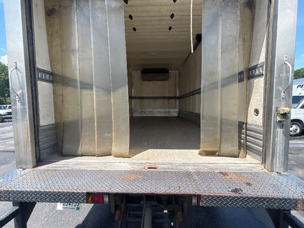 Medium Duty Box Truck-Light and Medium Duty Trucks-Isuzu-2016-NPR-Ladson-SC-138,676\n\t\tmiles-$ 14,000 - Image 10