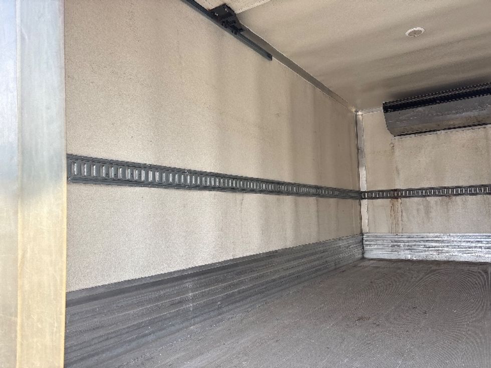 Medium Duty Box Truck-Light and Medium Duty Trucks-Isuzu-2016-NPR-Ladson-SC-138,676\n\t\tmiles-$ 14,000 - Image 11