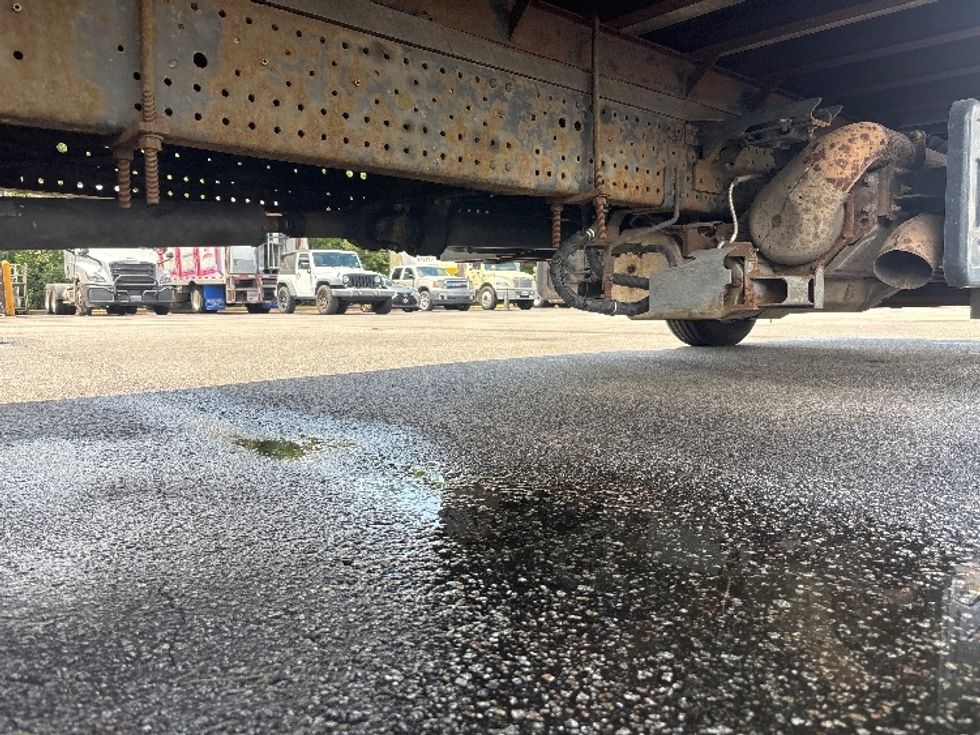 Medium Duty Box Truck-Light and Medium Duty Trucks-Isuzu-2016-NPR-Ladson-SC-138,676\n\t\tmiles-$ 14,000 - Image 14