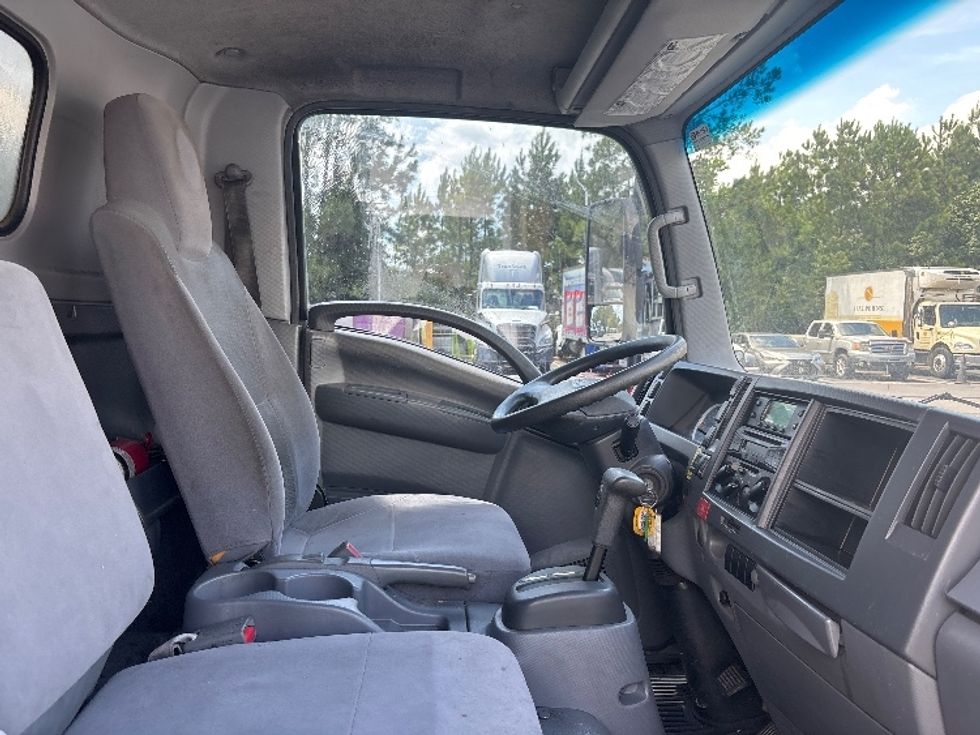 Medium Duty Box Truck-Light and Medium Duty Trucks-Isuzu-2016-NPR-Ladson-SC-138,676\n\t\tmiles-$ 14,000 - Image 22