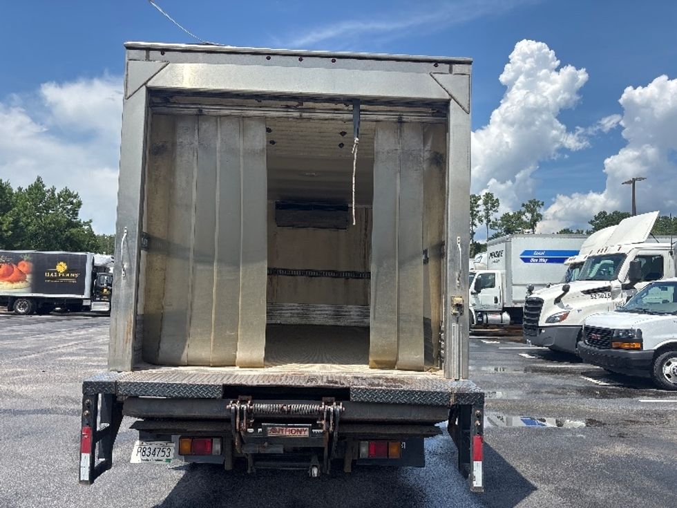 Medium Duty Box Truck-Light and Medium Duty Trucks-Isuzu-2016-NPR-Ladson-SC-138,676\n\t\tmiles-$ 14,000 - Image 8