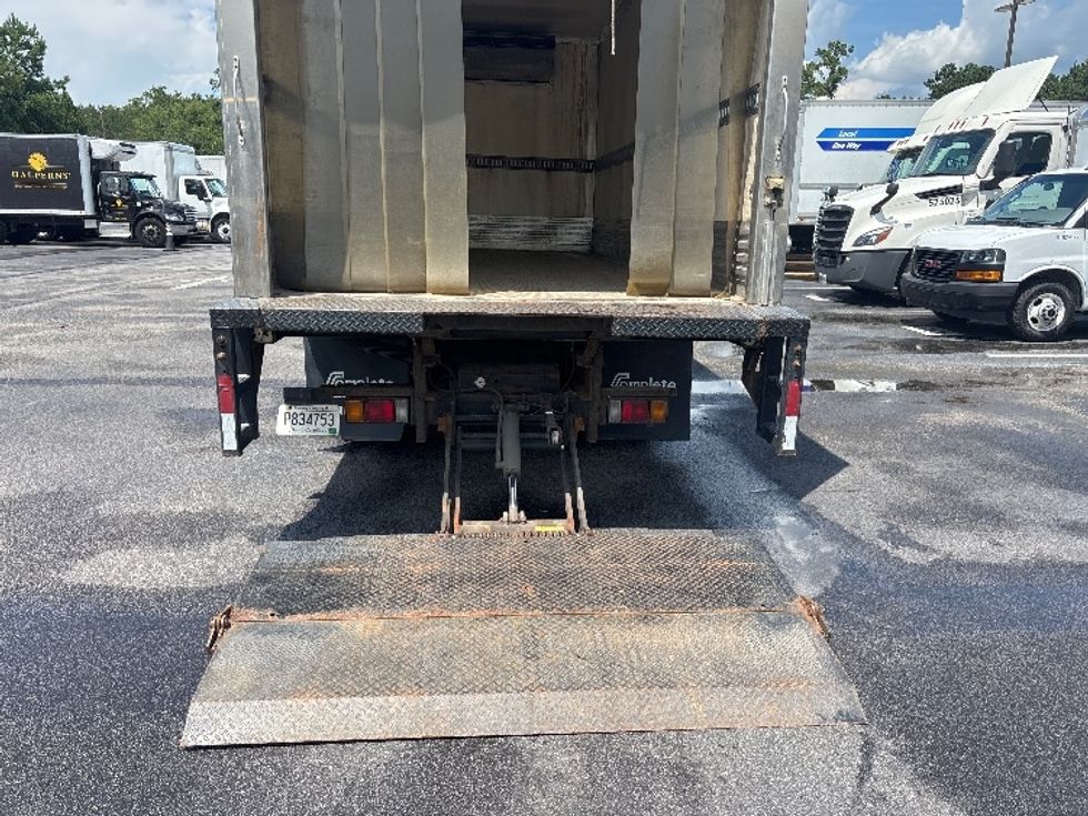 Medium Duty Box Truck-Light and Medium Duty Trucks-Isuzu-2016-NPR-Ladson-SC-138,676\n\t\tmiles-$ 14,000 - Image 9