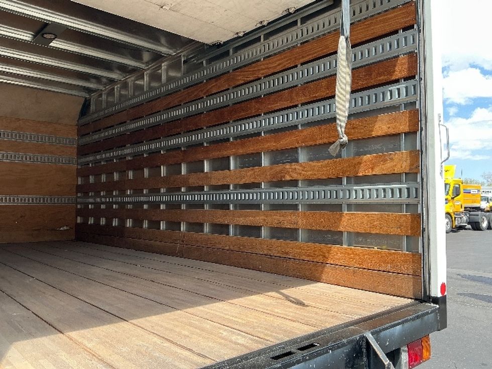 Medium Duty Box Truck-Light and Medium Duty Trucks-Isuzu-2016-NPR-Tucson-AZ-138,669\n\t\tmiles-$ 30,000 - Image 11