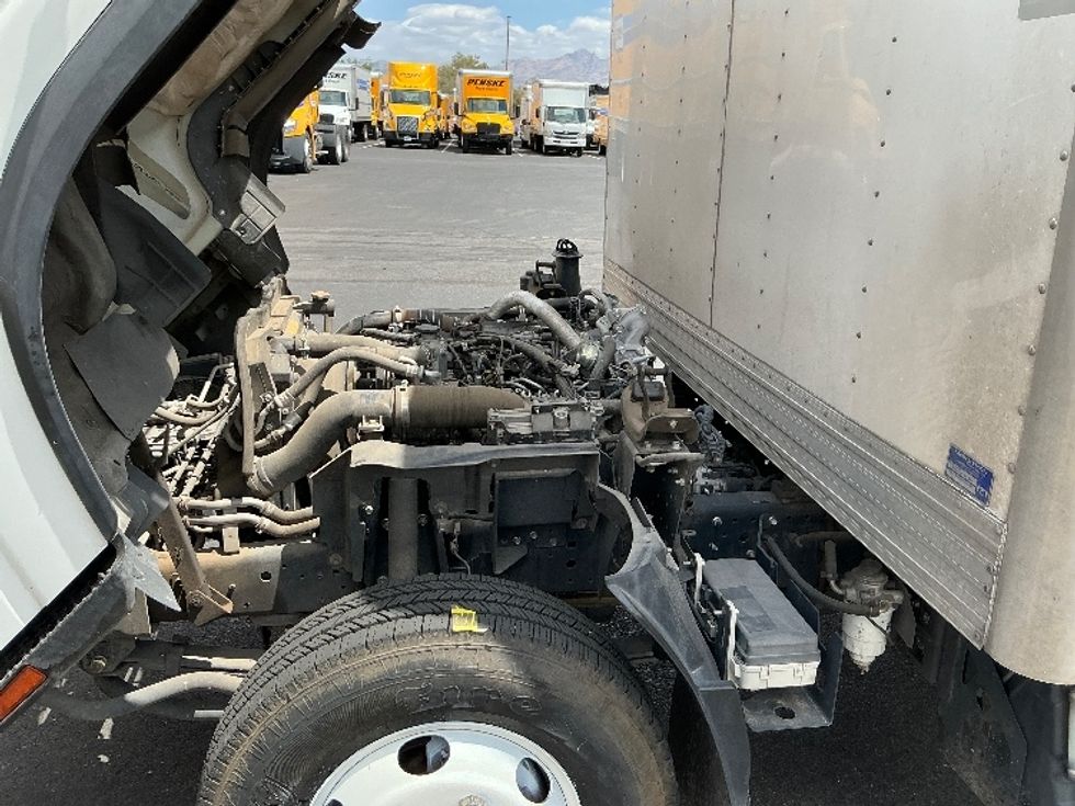 Medium Duty Box Truck-Light and Medium Duty Trucks-Isuzu-2016-NPR-Tucson-AZ-138,669\n\t\tmiles-$ 30,000 - Image 23
