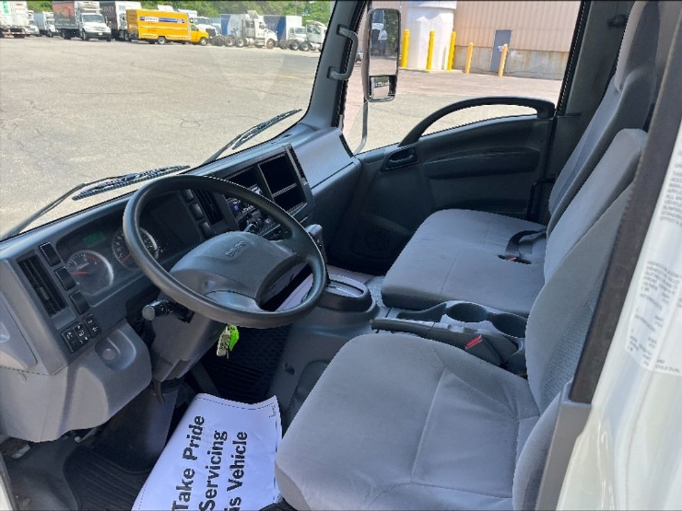 Medium Duty Box Truck-Light and Medium Duty Trucks-Isuzu-2016-NQR-Braintree-MA-107,094\n\t\tmiles-$ 34,250 - Image 7