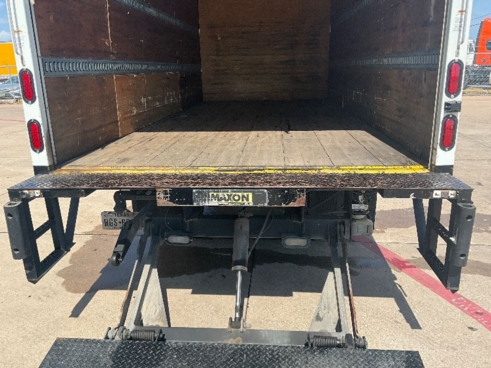 Medium Duty Box Truck-Light and Medium Duty Trucks-Isuzu-2016-NQR-Dallas-TX-102,254\n\t\tmiles-$ 38,250 - Image 10