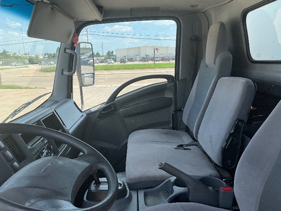 Medium Duty Box Truck-Light and Medium Duty Trucks-Isuzu-2016-NQR-Dallas-TX-102,254\n\t\tmiles-$ 38,250 - Image 19