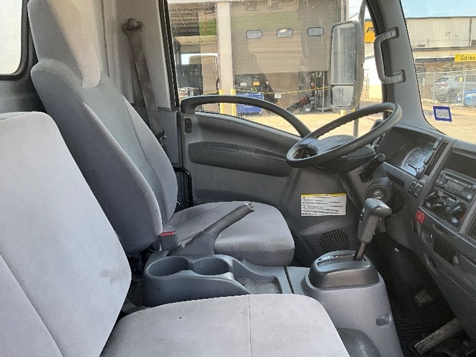 Medium Duty Box Truck-Light and Medium Duty Trucks-Isuzu-2016-NQR-Dallas-TX-102,254\n\t\tmiles-$ 38,250 - Image 22
