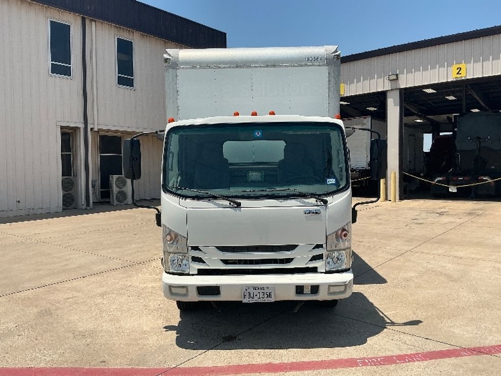 Medium Duty Box Truck-Light and Medium Duty Trucks-Isuzu-2016-NQR-Dallas-TX-68,419\n\t\tmiles-$ 40,250 - Image 2