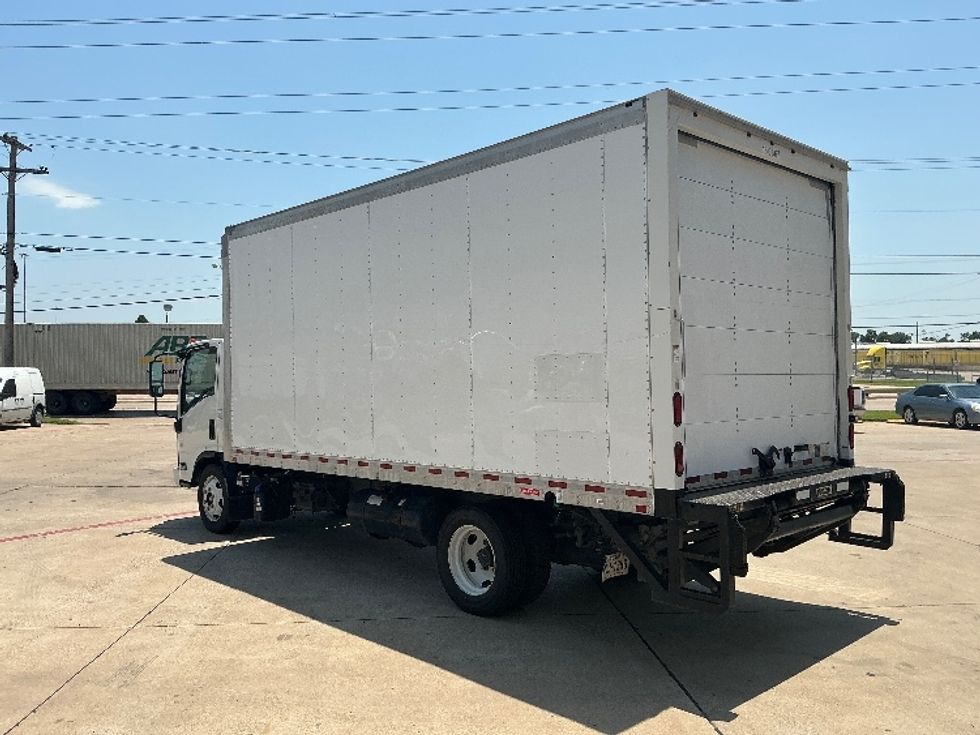 Medium Duty Box Truck-Light and Medium Duty Trucks-Isuzu-2016-NQR-Dallas-TX-68,419\n\t\tmiles-$ 40,250 - Image 6