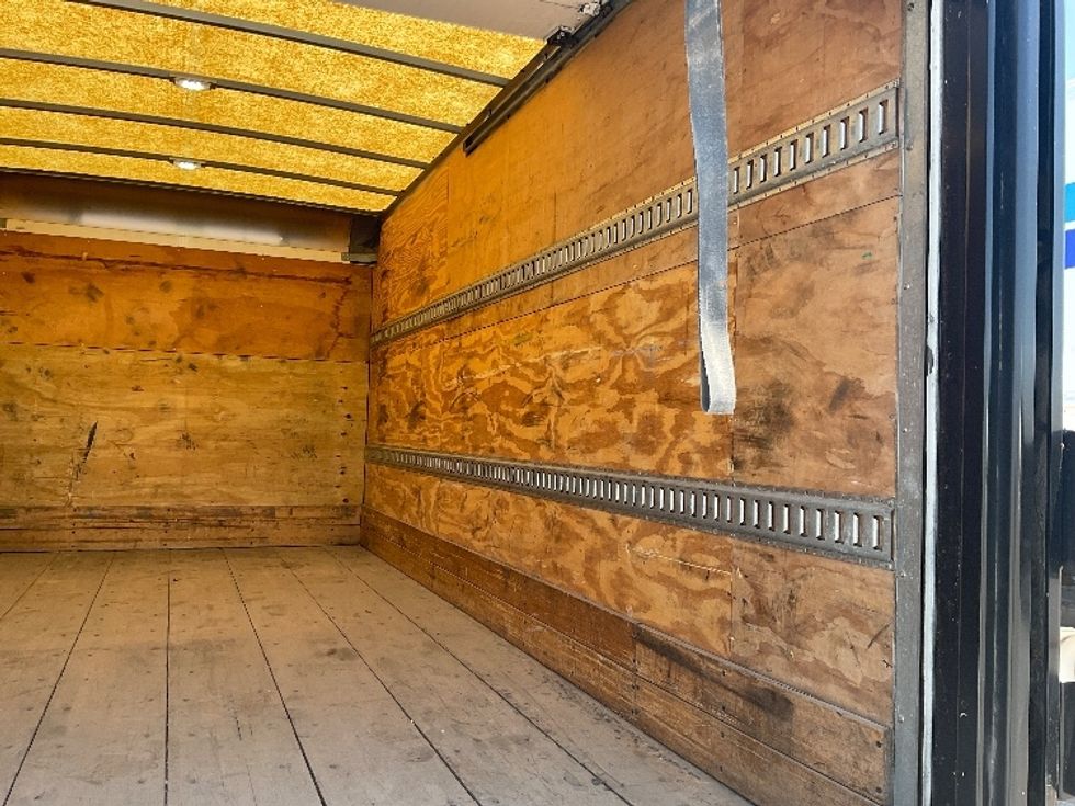 2016 Isuzu NQR Medium Duty Box Truck