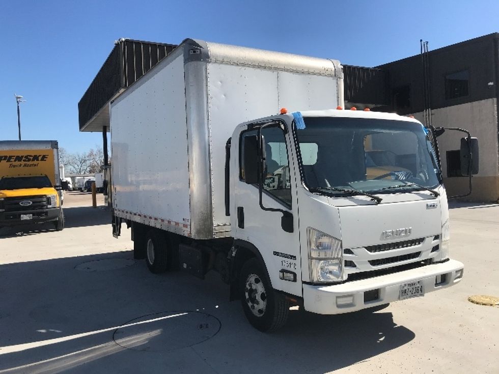 Used Medium Duty Box Trucks for Sale in TX Penske Used Trucks
