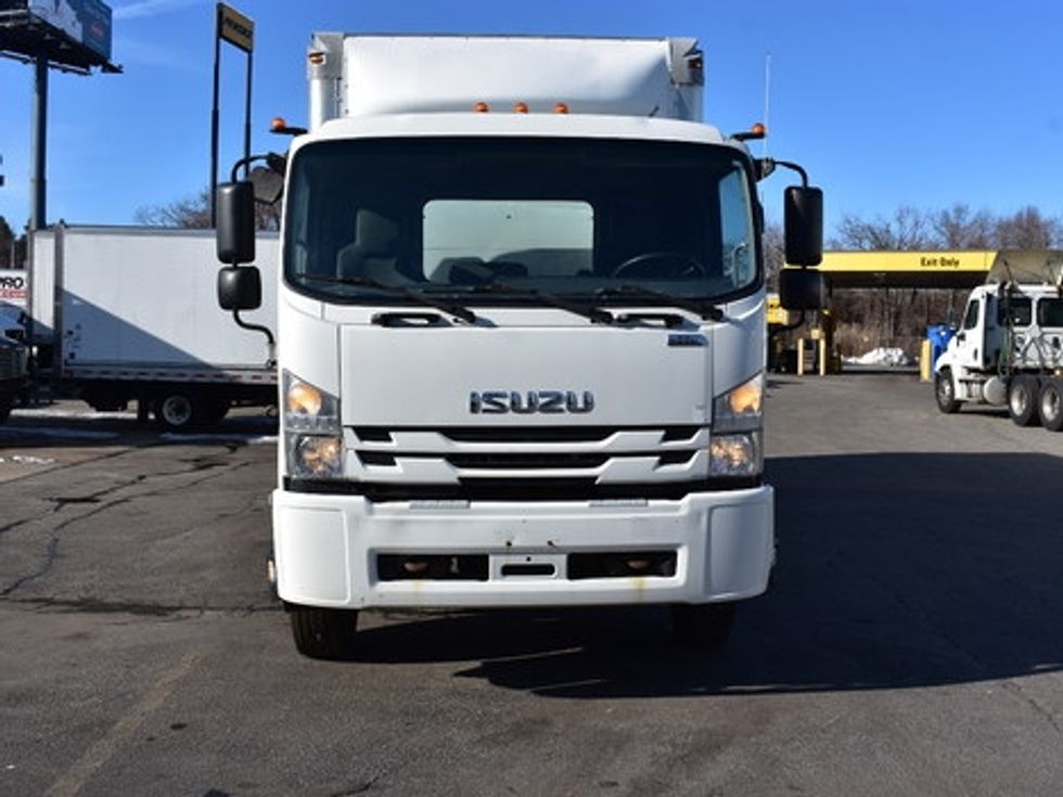 Medium Duty Box Truck-Light and Medium Duty Trucks-Isuzu-2018-FTR-Chicopee-MA-139,996\n\t\tmiles-$ 42,500 - Image 2
