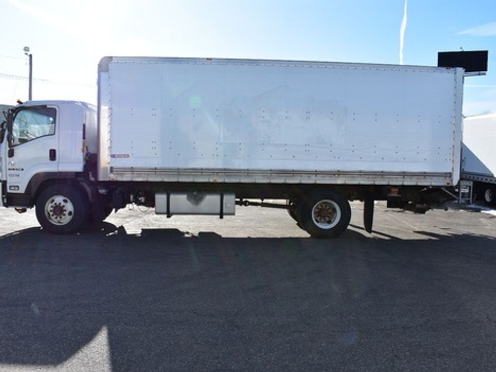 Medium Duty Box Truck-Light and Medium Duty Trucks-Isuzu-2018-FTR-Chicopee-MA-139,996\n\t\tmiles-$ 42,500 - Image 4
