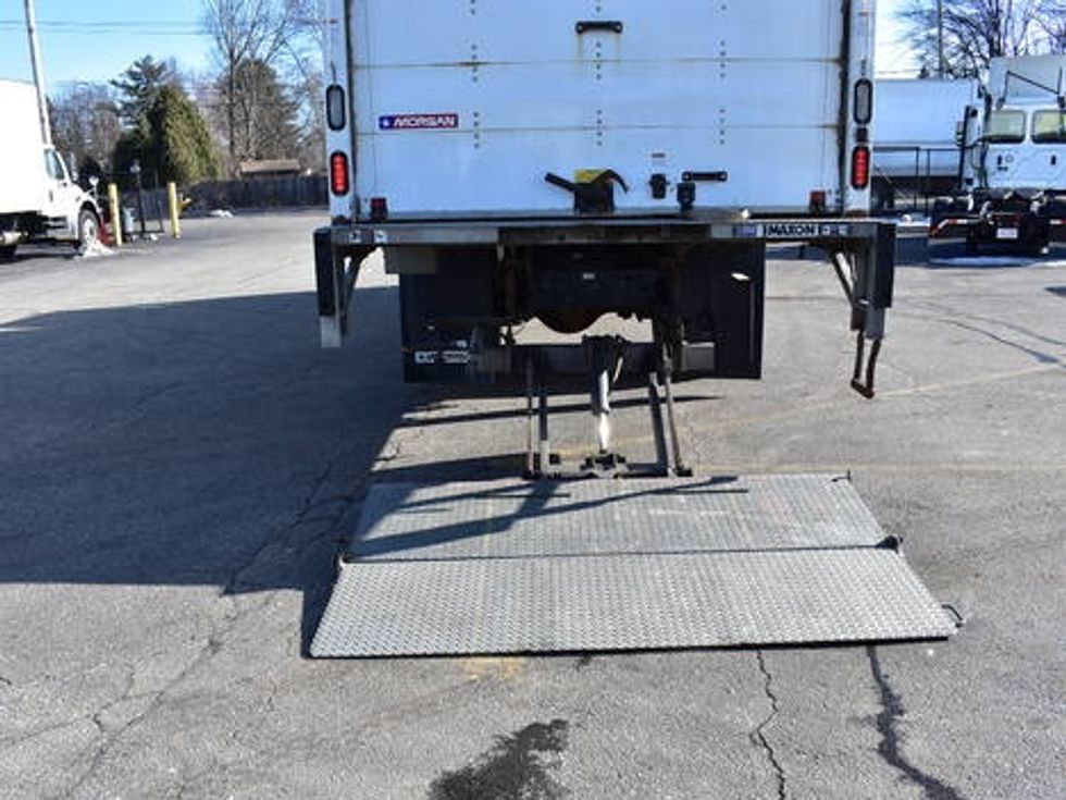 Medium Duty Box Truck-Light and Medium Duty Trucks-Isuzu-2018-FTR-Chicopee-MA-139,996\n\t\tmiles-$ 42,500 - Image 9