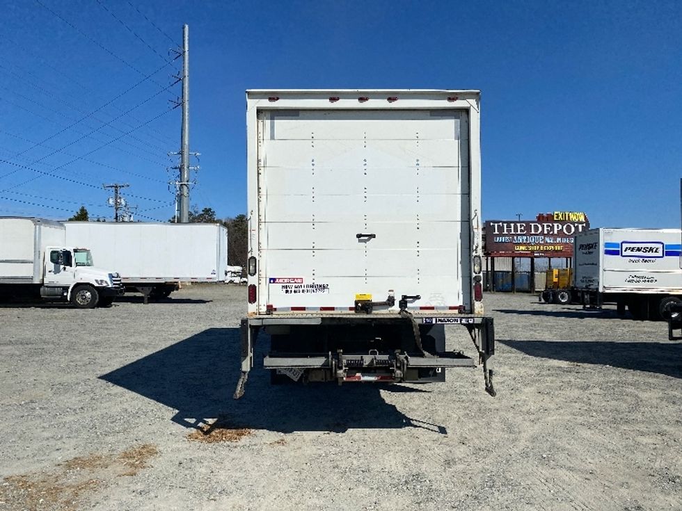 Medium Duty Box Truck-Light and Medium Duty Trucks-Isuzu-2018-FTR-Concord-NC-193,001\n\t\tmiles-$ 36,250 - Image 7