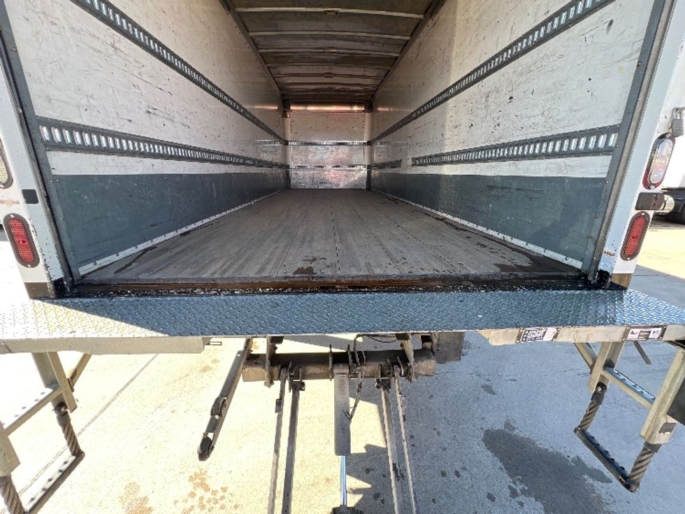 Medium Duty Box Truck-Light and Medium Duty Trucks-Isuzu-2018-FTR-Dallas-TX-149,917\n\t\tmiles-$ 52,500 - Image 10