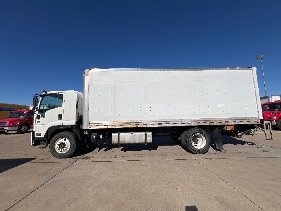 Medium Duty Box Truck-Light and Medium Duty Trucks-Isuzu-2018-FTR-Dallas-TX-149,917\n\t\tmiles-$ 52,500 - Image 4
