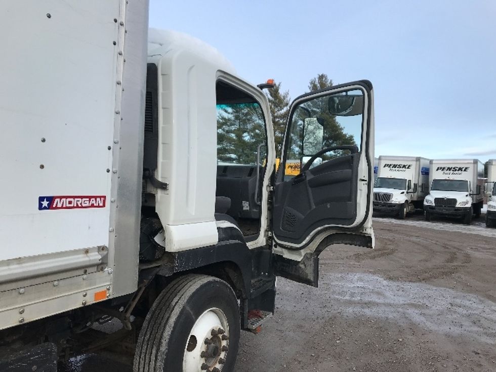 Medium Duty Box Truck-Light and Medium Duty Trucks-Isuzu-2018-FTR-Essex Junction-VT-146,868\n\t\tmiles-$ 41,500 - Image 19