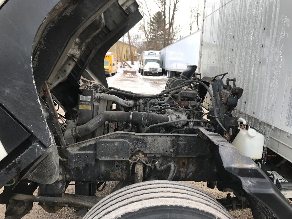 Medium Duty Box Truck-Light and Medium Duty Trucks-Isuzu-2018-FTR-Essex Junction-VT-146,868\n\t\tmiles-$ 41,500 - Image 23