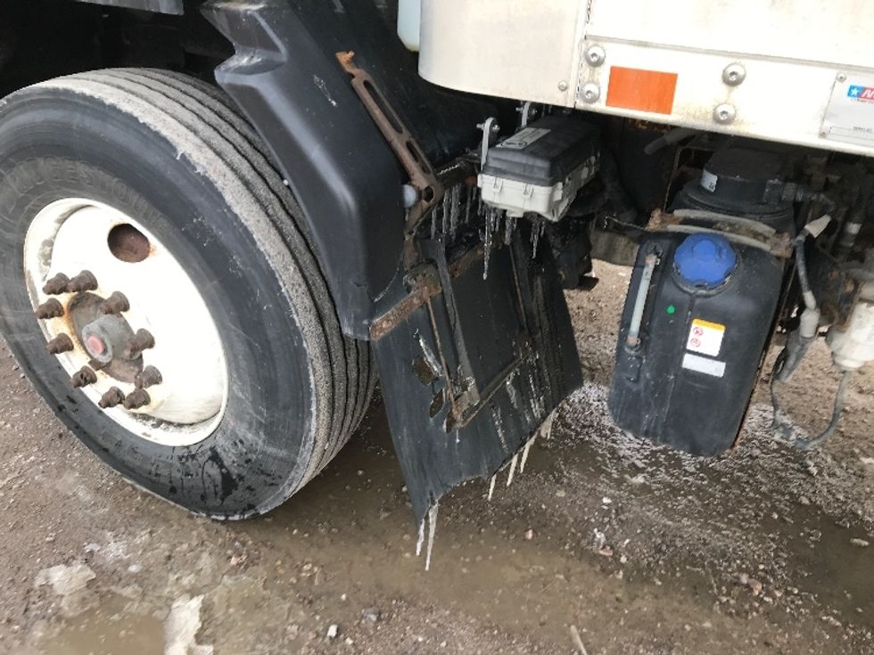 Medium Duty Box Truck-Light and Medium Duty Trucks-Isuzu-2018-FTR-Essex Junction-VT-146,868\n\t\tmiles-$ 41,500 - Image 26