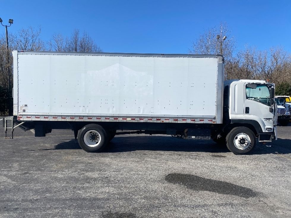Medium Duty Box Truck-Light and Medium Duty Trucks-Isuzu-2018-FTR-Garner-NC-155,032\n\t\tmiles-$ 49,500 - Image 15