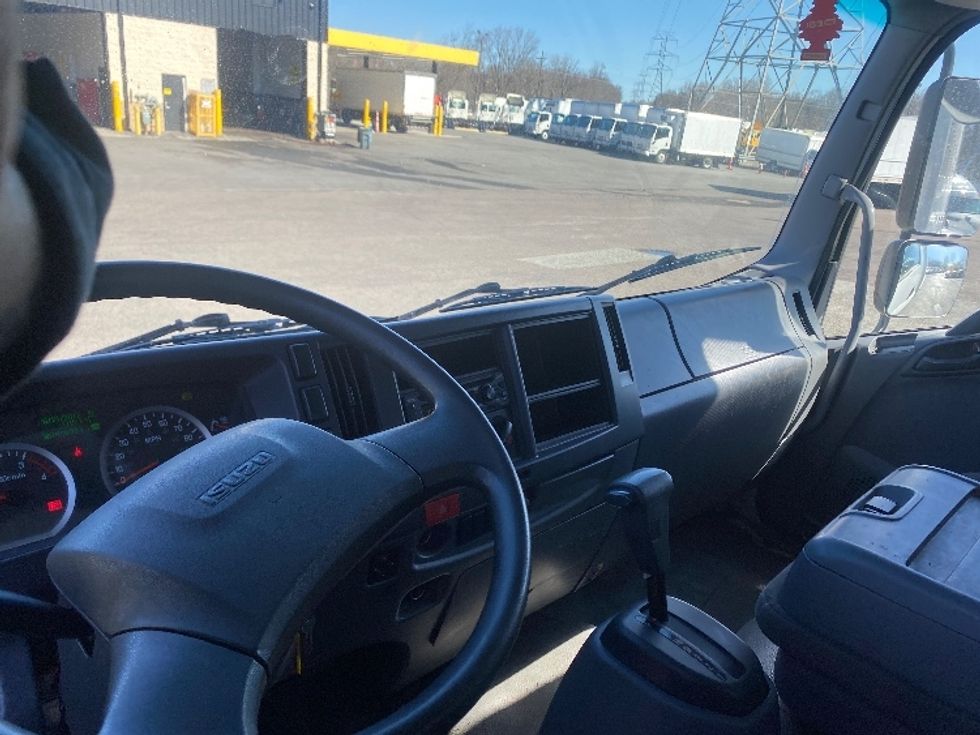 Medium Duty Box Truck-Light and Medium Duty Trucks-Isuzu-2018-FTR-Garner-NC-155,032\n\t\tmiles-$ 49,500 - Image 17