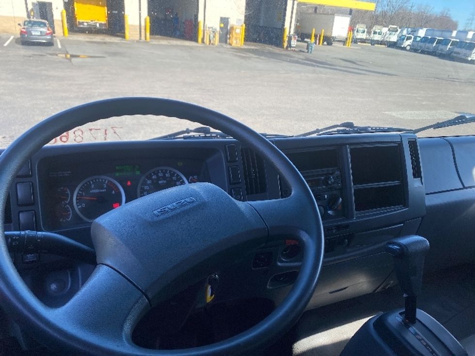 Medium Duty Box Truck-Light and Medium Duty Trucks-Isuzu-2018-FTR-Garner-NC-155,032\n\t\tmiles-$ 49,500 - Image 18