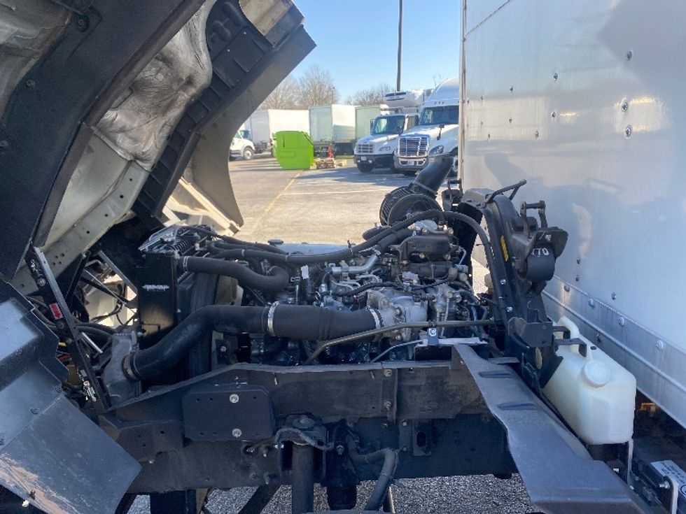 Medium Duty Box Truck-Light and Medium Duty Trucks-Isuzu-2018-FTR-Garner-NC-155,032\n\t\tmiles-$ 49,500 - Image 24