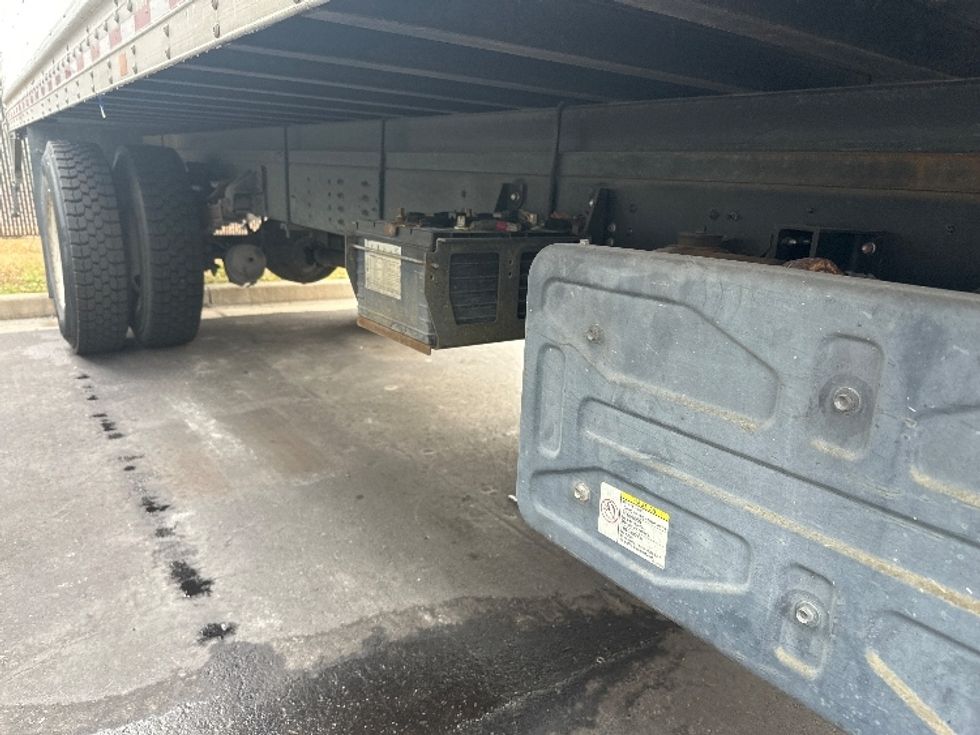 Medium Duty Box Truck-Light and Medium Duty Trucks-Isuzu-2018-FTR-Ladson-SC-130,623\n\t\tmiles-$ 52,500 - Image 12