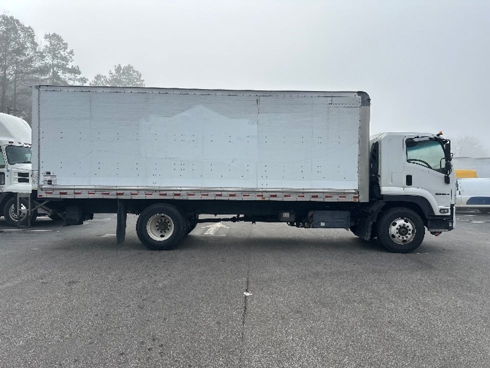 Medium Duty Box Truck-Light and Medium Duty Trucks-Isuzu-2018-FTR-Ladson-SC-130,623\n\t\tmiles-$ 52,500 - Image 13
