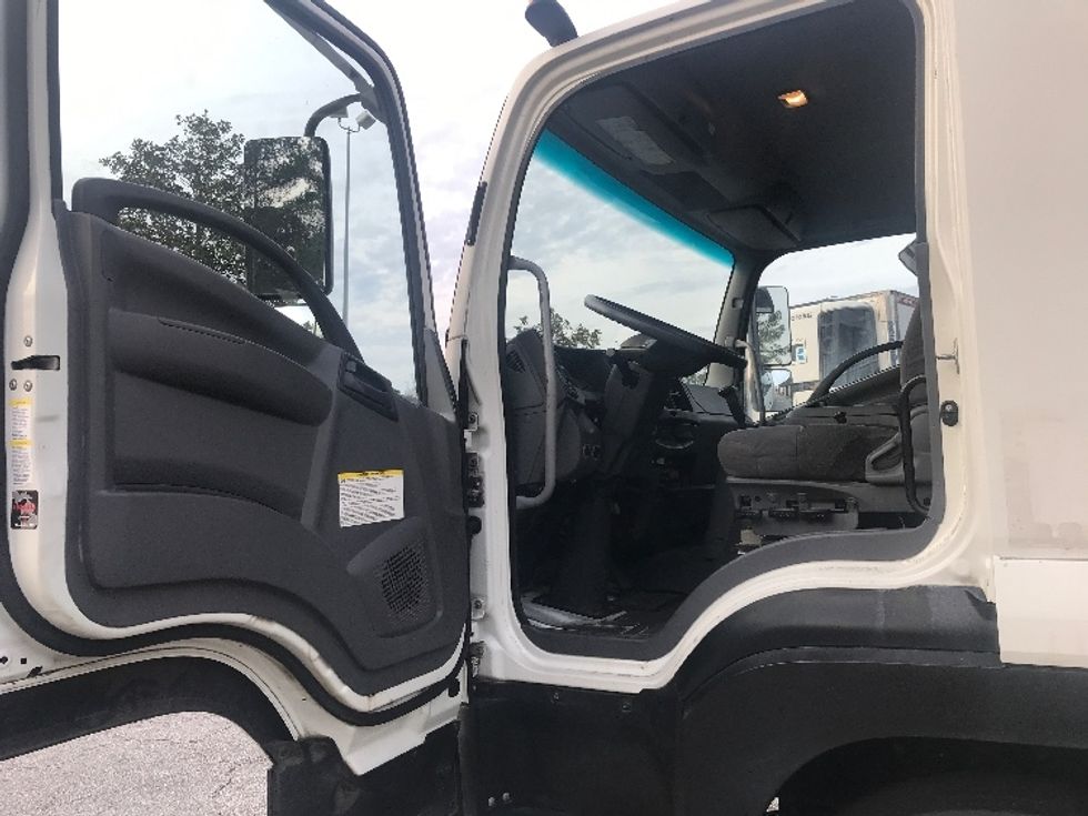 Medium Duty Box Truck-Light and Medium Duty Trucks-Isuzu-2018-FTR-Lexington-SC-191,271\n\t\tmiles-$ 42,000 - Image 16