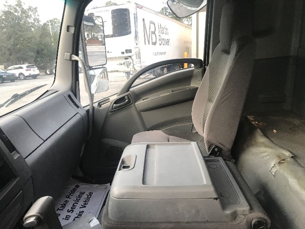 Medium Duty Box Truck-Light and Medium Duty Trucks-Isuzu-2018-FTR-Lexington-SC-191,271\n\t\tmiles-$ 42,000 - Image 19