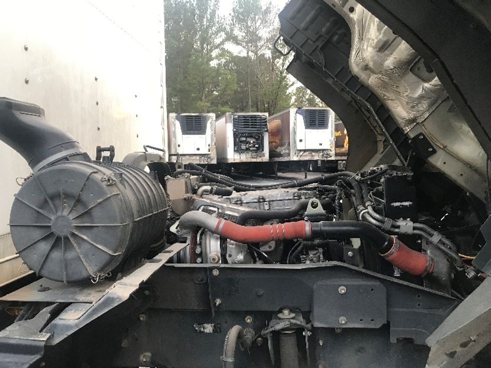 Medium Duty Box Truck-Light and Medium Duty Trucks-Isuzu-2018-FTR-Lexington-SC-191,271\n\t\tmiles-$ 42,000 - Image 23