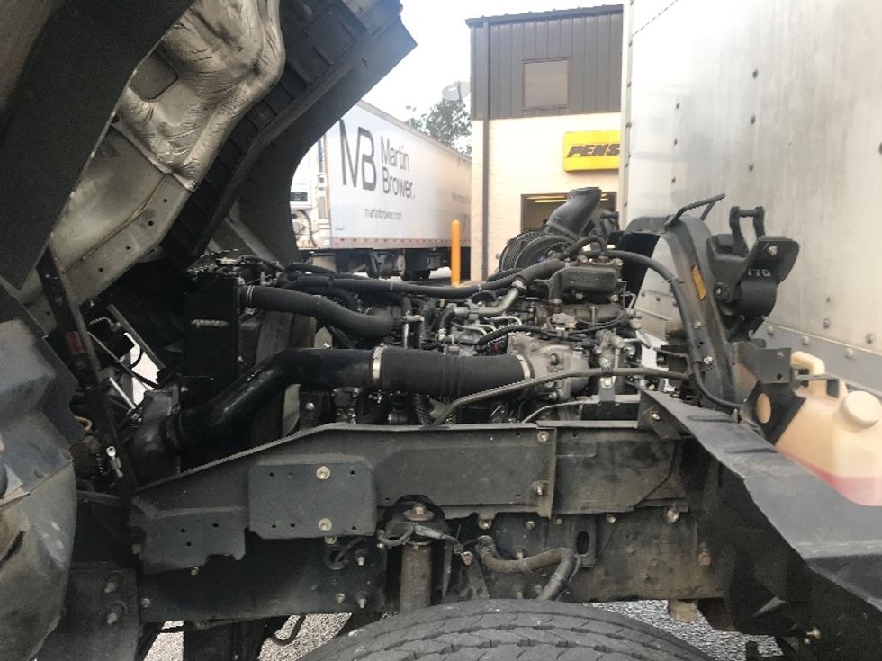 Medium Duty Box Truck-Light and Medium Duty Trucks-Isuzu-2018-FTR-Lexington-SC-191,271\n\t\tmiles-$ 42,000 - Image 24