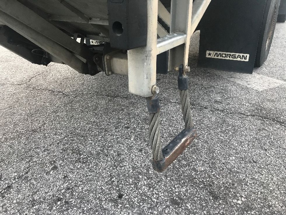 Medium Duty Box Truck-Light and Medium Duty Trucks-Isuzu-2018-FTR-Lexington-SC-191,271\n\t\tmiles-$ 42,000 - Image 25