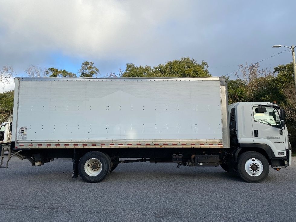 Medium Duty Box Truck-Light and Medium Duty Trucks-Isuzu-2018-FTR-Mobile-AL-165,700\n\t\tmiles-$ 48,500 - Image 15