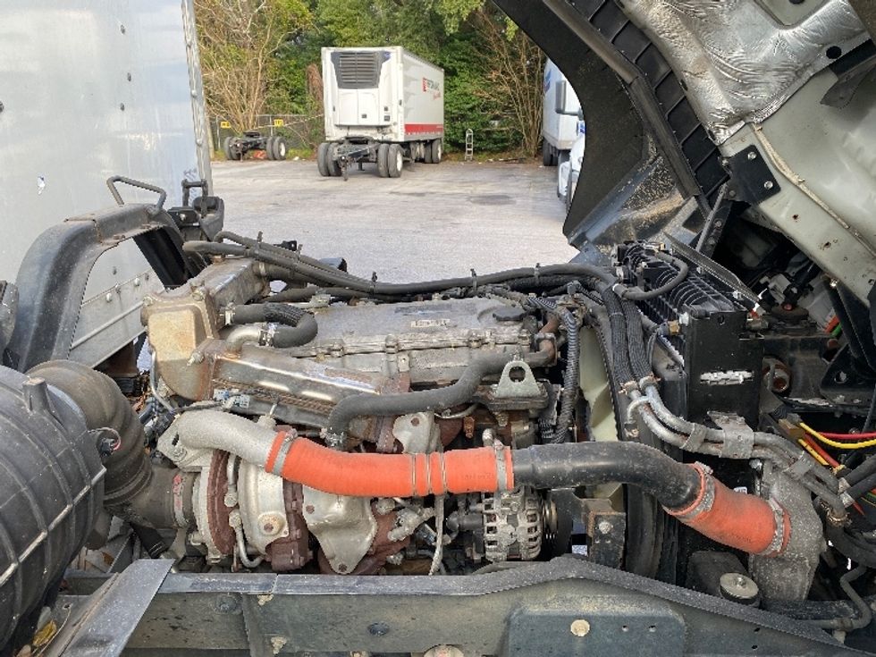 Medium Duty Box Truck-Light and Medium Duty Trucks-Isuzu-2018-FTR-Mobile-AL-165,700\n\t\tmiles-$ 48,500 - Image 23