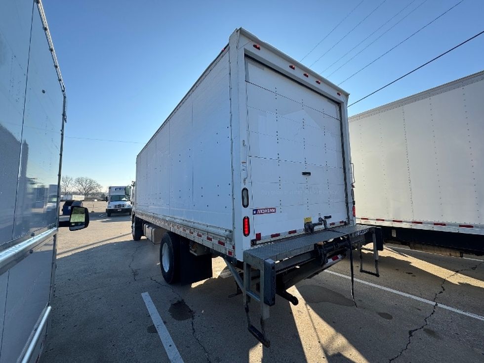 Medium Duty Box Truck-Light and Medium Duty Trucks-Isuzu-2018-FTR-Nashville-TN-190,192\n\t\tmiles-$ 39,000 - Image 6