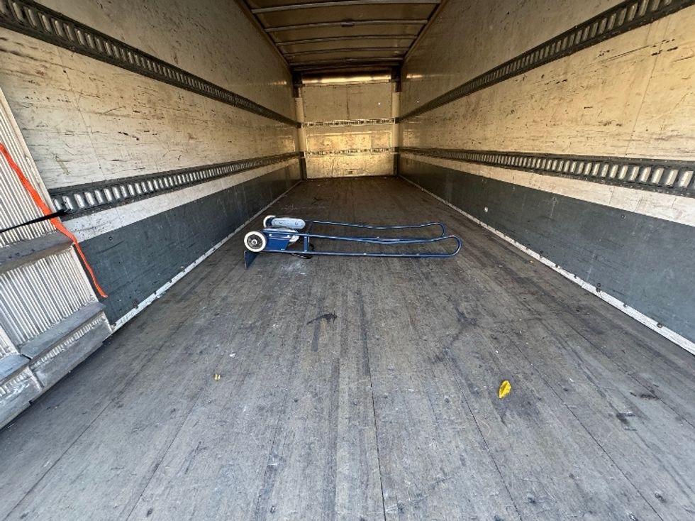 Medium Duty Box Truck-Light and Medium Duty Trucks-Isuzu-2018-FTR-Nashville-TN-190,192\n\t\tmiles-$ 39,000 - Image 8