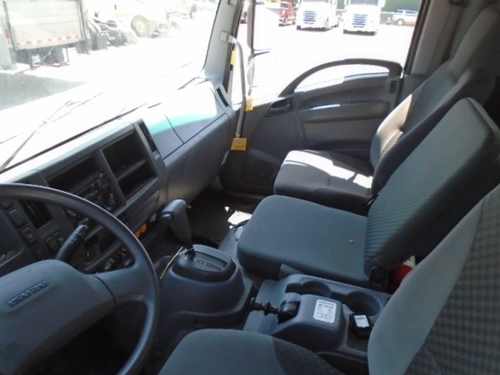 Medium Duty Box Truck-Light and Medium Duty Trucks-Isuzu-2018-FTR-North Liberty-IA-94,940\n\t\tmiles-$ 46,000 - Image 15
